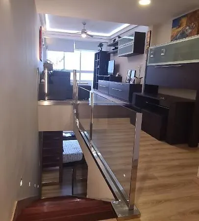 Duplex Centrico Con Vistas Al Mar *